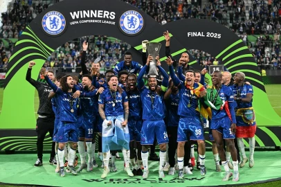 Chelsea face 74 charges over alleged breaches of agent rules