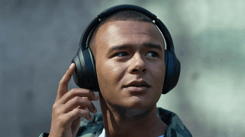 Sonys still-relevant WH-1000XM4 headphones are under 0